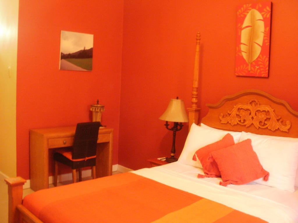 Inn Flight Suites Piarco Exteriör bild